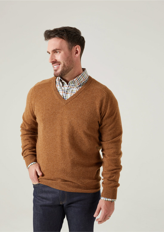 Alan_Paine_Lamswol_Pullover_V_hals__Updated_Fit___Driftwood