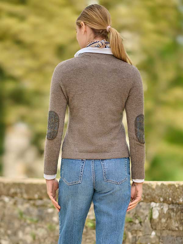 Merino Vest The Cardigan Met Harris Tweed Details In Nutmeg - Afbeelding 2