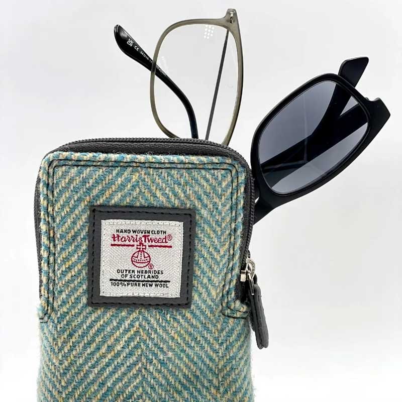 Harris_Tweed_Double_Glasses_Sleeve_in_Turquoise_Herringbone
