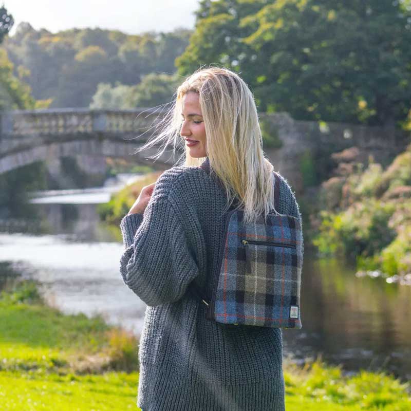 Harris_Tweed_Backpack_Blue_Brown_Check