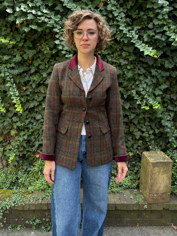 Harris Tweed Dames Jasje "Maggie" In Red-Blue Check - Afbeelding 2