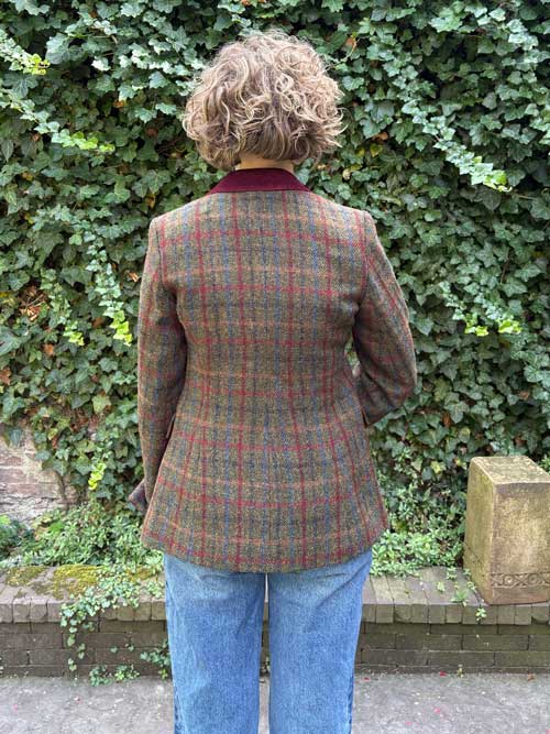 Harris Tweed Dames Jasje "Maggie" In Red-Blue Check - Afbeelding 3
